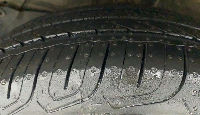 2018 Honda City 1.5L I-VTE V CVT, Petrol, Automatic, 74,813 km, Left Front Tyre Tread