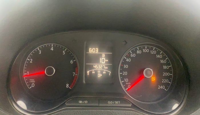 2015 Volkswagen Vento COMFORTLINE 1.6, Petrol, Manual, 45,326 km, Odometer Image