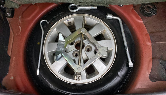2013 Maruti Ritz ZDI, Diesel, Manual, 35,213 km, Spare Tyre