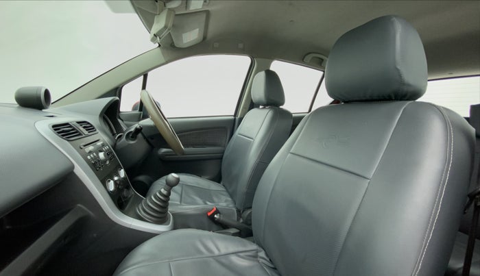 2013 Maruti Ritz ZDI, Diesel, Manual, 35,213 km, Right Side Front Door Cabin