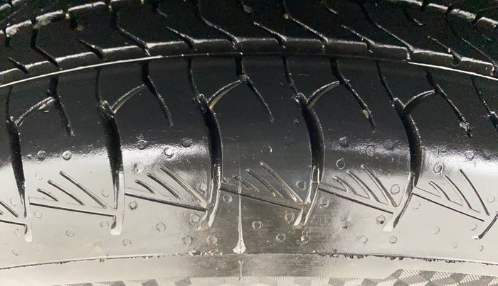 2023 Maruti Grand Vitara ZETA SMART HYBRID, Petrol, Manual, 14,092 km, Left Front Tyre Tread