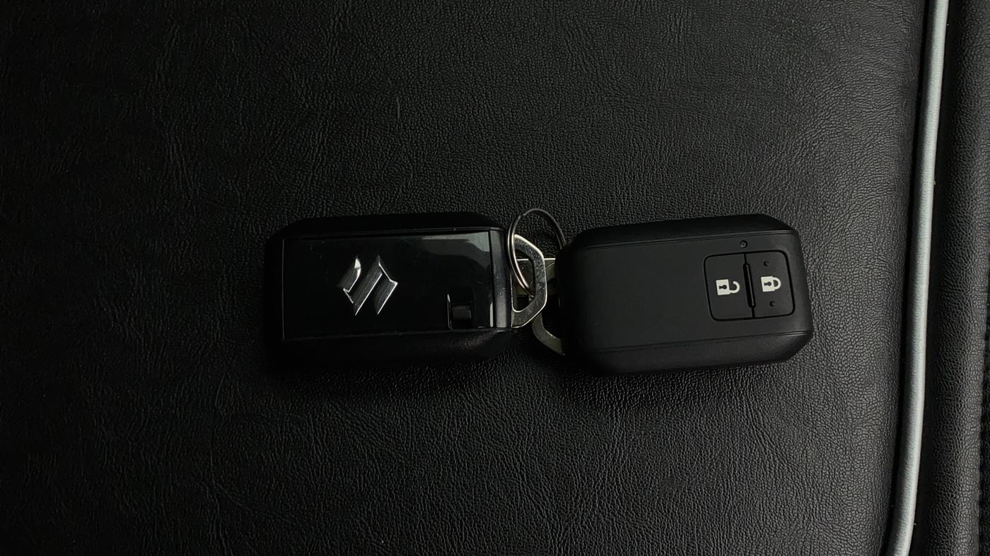 2023 Maruti Grand Vitara ZETA SMART HYBRID, Petrol, Manual, 14,092 km, Key Close Up