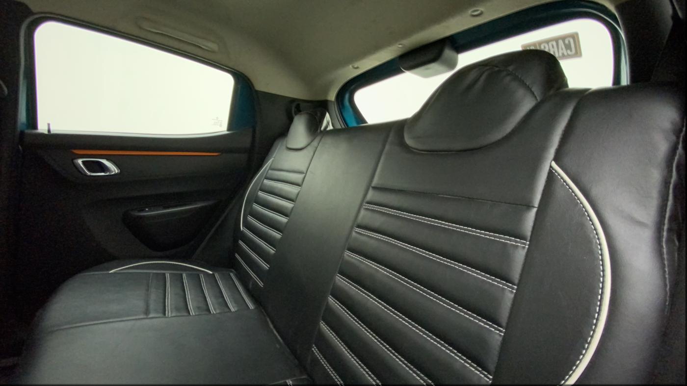 2019 Renault Kwid CLIMBER 1.0 AMT (O), Petrol, Automatic, 15,922 km, Right Side Rear Door Cabin