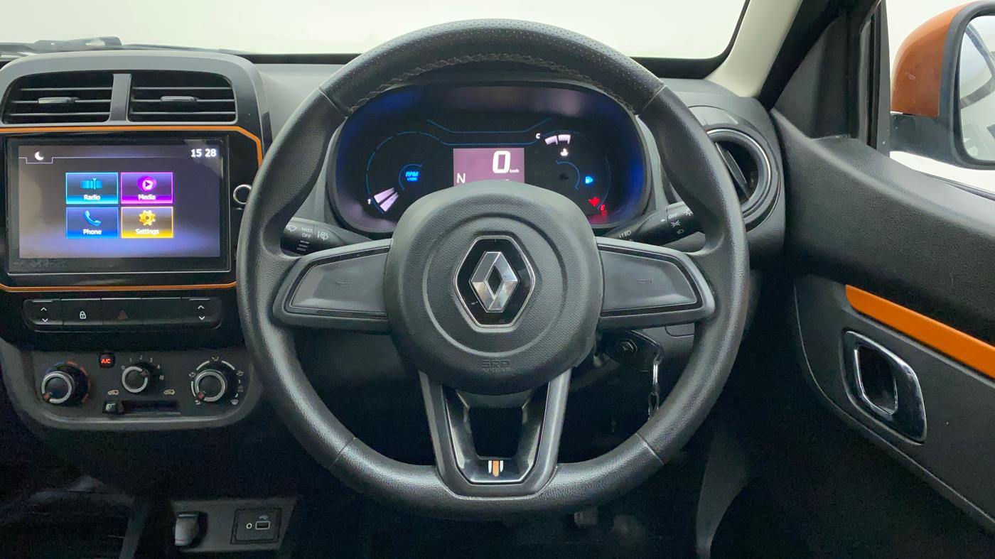 2019 Renault Kwid CLIMBER 1.0 AMT (O), Petrol, Automatic, 15,922 km, Steering Wheel Close Up