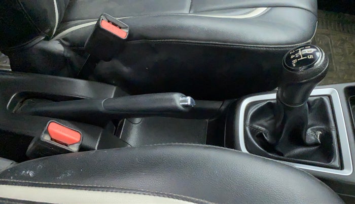 2018 Maruti Swift VDI, Diesel, Manual, 46,221 km, Gear Lever