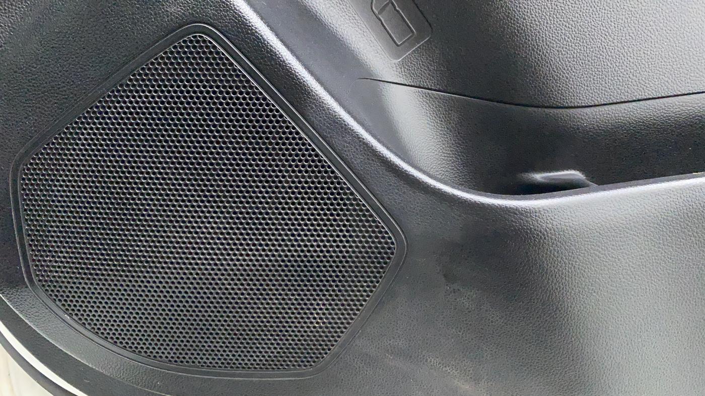 2018 Maruti Swift VDI, Diesel, Manual, 46,221 km, Speakers
