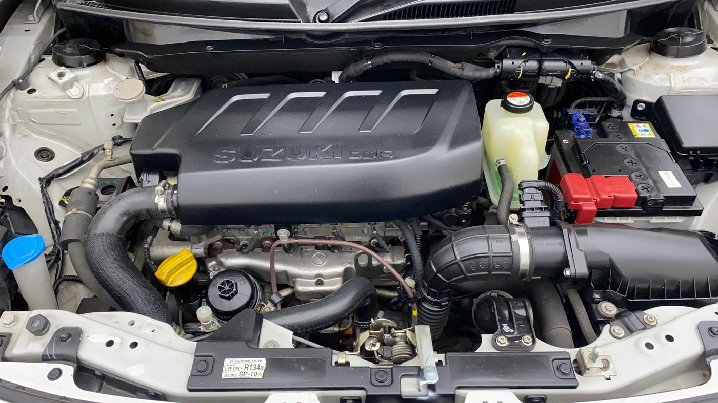 2018 Maruti Swift VDI, Diesel, Manual, 46,221 km, Engine Bonet View