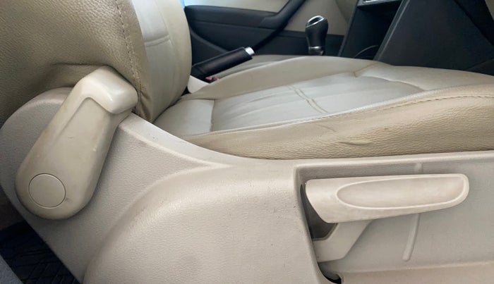 2013 Volkswagen Polo HIGHLINE DIESEL, Diesel, Manual, 83,205 km, Driver Side Adjustment Panel