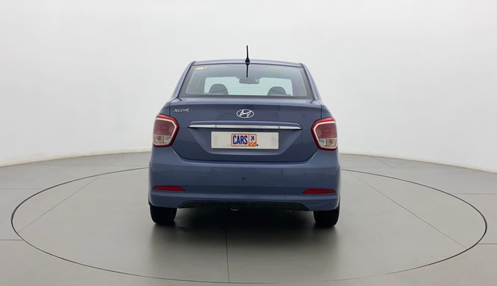 2016 Hyundai Xcent S AT 1.2, Petrol, Automatic, 1,22,520 km, Back/Rear