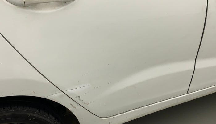 2018 Hyundai Xcent S 1.2, CNG, Manual, 1,19,547 km, Right rear door - Slightly dented