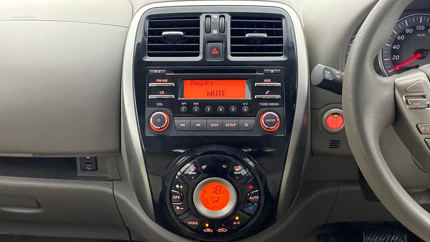 2016 Nissan Micra XV CVT, Petrol, Automatic, 71,750 km, Air Conditioner
