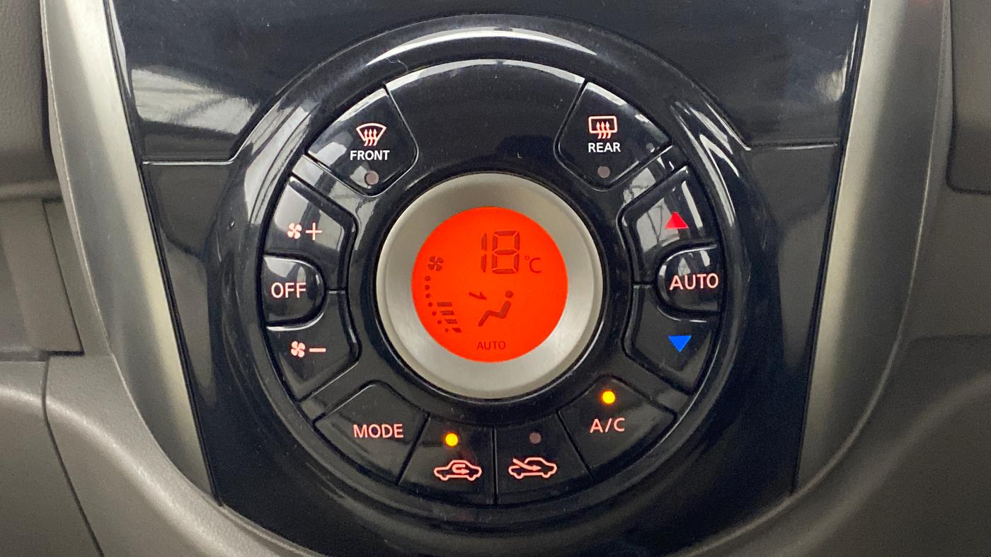 2016 Nissan Micra XV CVT, Petrol, Automatic, 71,750 km, Automatic Climate Control
