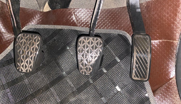 2015 Ford New Figo TREND 1.2 PETROL, Petrol, Manual, 91,848 km, Pedals