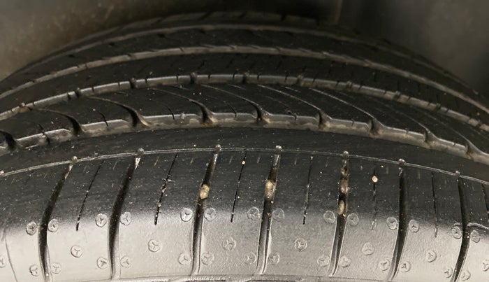 2020 Volkswagen Polo GT TSI AT 1.0, Petrol, Automatic, 14,242 km, Left Rear Tyre Tread