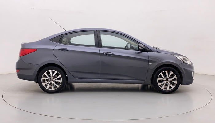 2014 Hyundai Verna FLUIDIC 1.6 VTVT SX, Petrol, Manual, 44,127 km, Right Side View