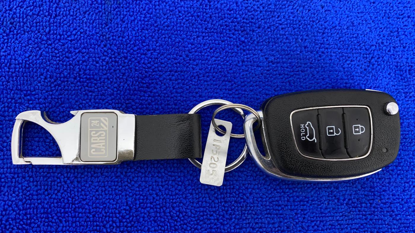 2017 Hyundai Creta E PLUS 1.6 PETROL, Petrol, Manual, 63,384 km, Key Close Up