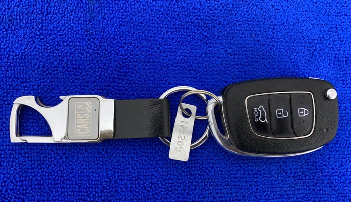 2017 Hyundai Creta E PLUS 1.6 PETROL, Petrol, Manual, 63,384 km, Key Close Up
