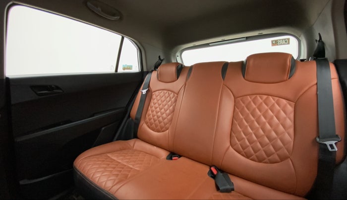 2017 Hyundai Creta E PLUS 1.6 PETROL, Petrol, Manual, 63,384 km, Right Side Rear Door Cabin