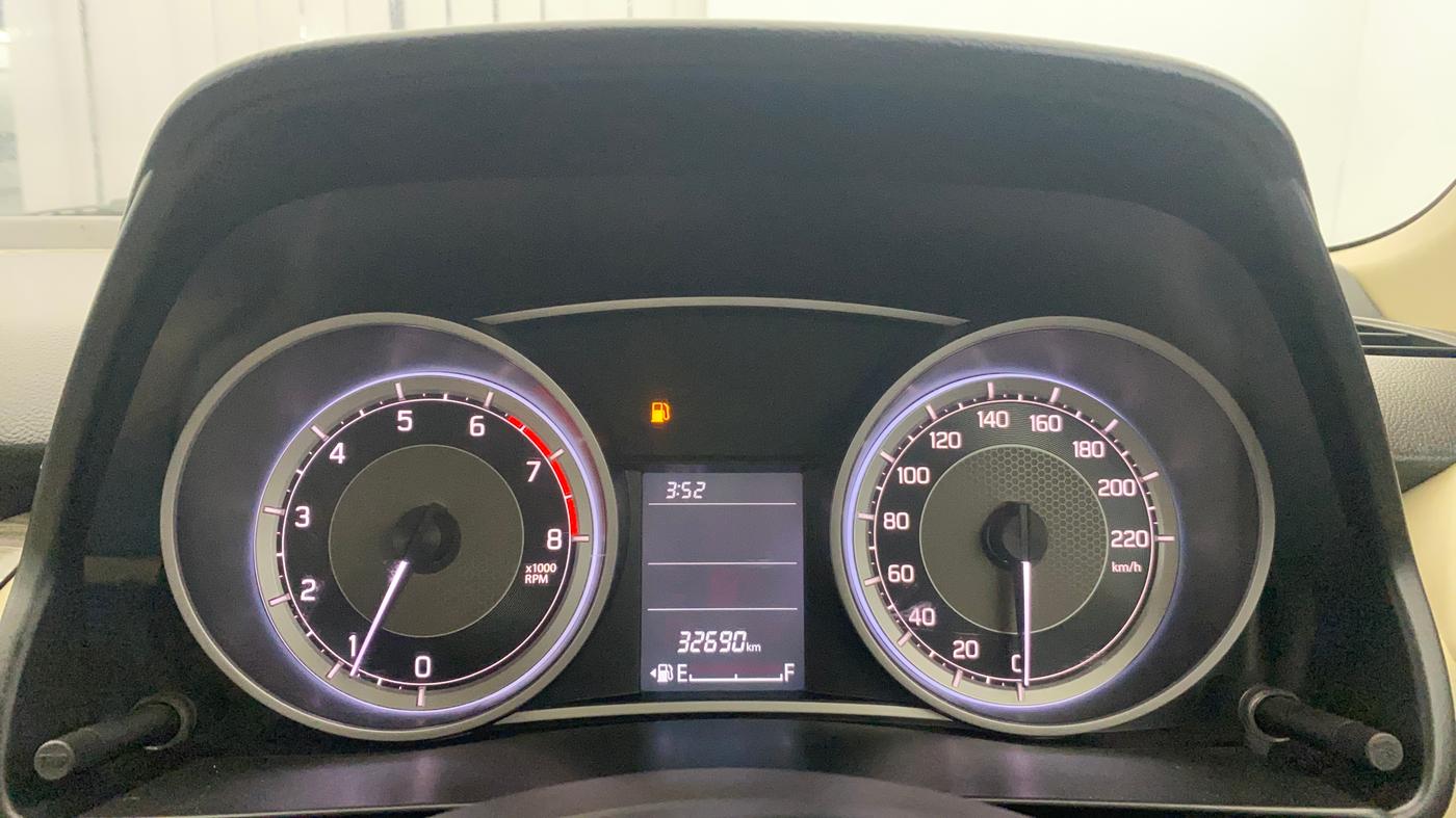 2024 Maruti Dzire VXi, Petrol, Manual, 32,680 km, Odometer Image