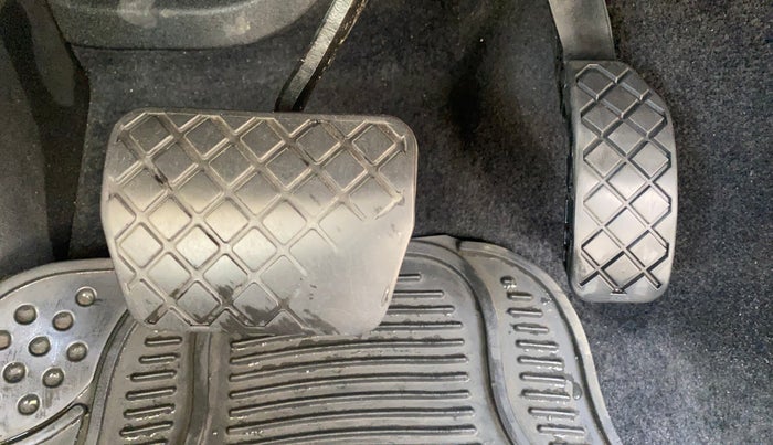 2016 Skoda Rapid 1.5 TDI CR STYLE PLUS AT, Diesel, Automatic, 1,05,843 km, Pedals