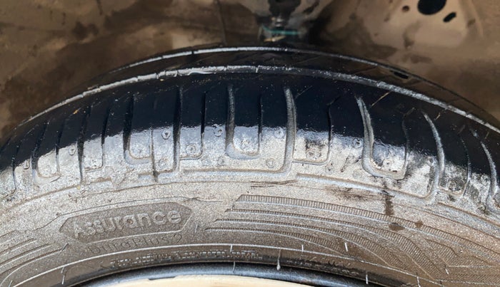 2015 Maruti Wagon R 1.0 VXI, Petrol, Manual, 29,005 km, Right Front Tyre Tread