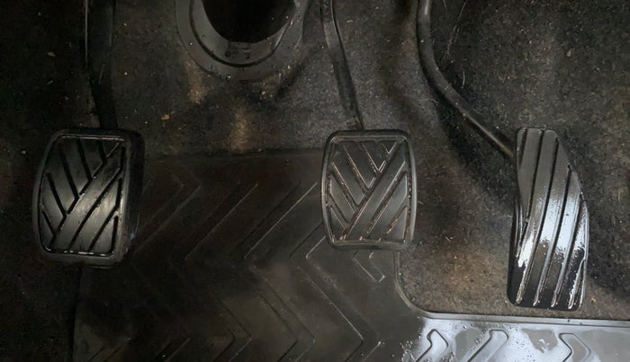 2015 Maruti Wagon R 1.0 VXI, Petrol, Manual, 29,005 km, Pedals