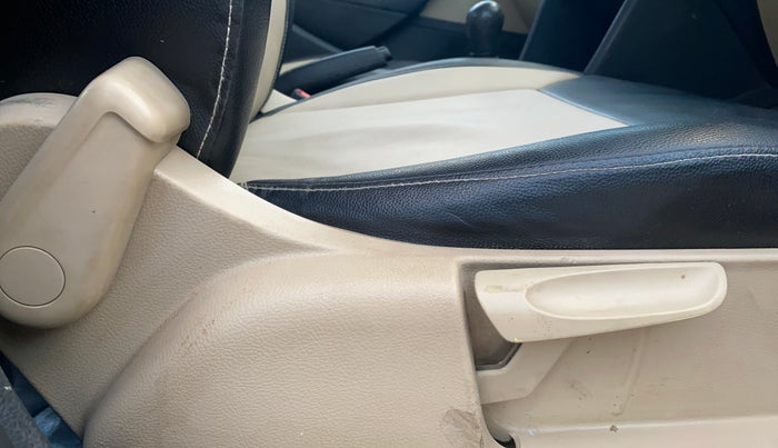 2016 Volkswagen Ameo TRENDLINE 1.2L, CNG, Manual, 1,38,957 km, Driver Side Adjustment Panel