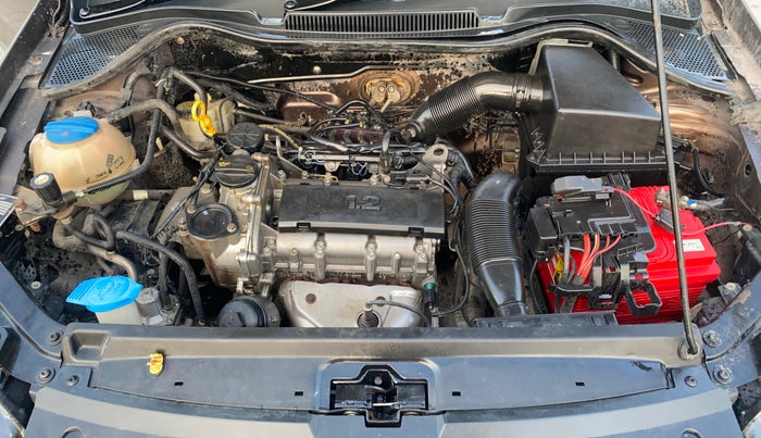 2016 Volkswagen Ameo TRENDLINE 1.2L, CNG, Manual, 1,38,957 km, Engine View