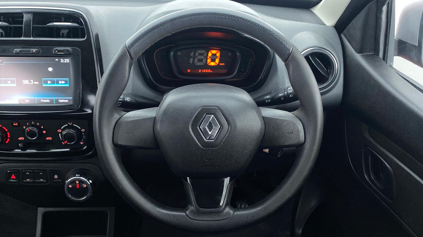 2018 Renault Kwid RXT 1.0 EASY-R AT OPTION, Petrol, Automatic, 32,022 km, Steering Wheel Close Up