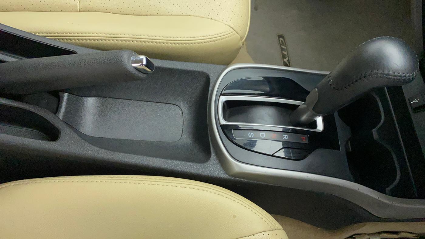 2017 Honda City 1.5L I-VTEC ZX CVT, Petrol, Automatic, 41,641 km, Gear Lever