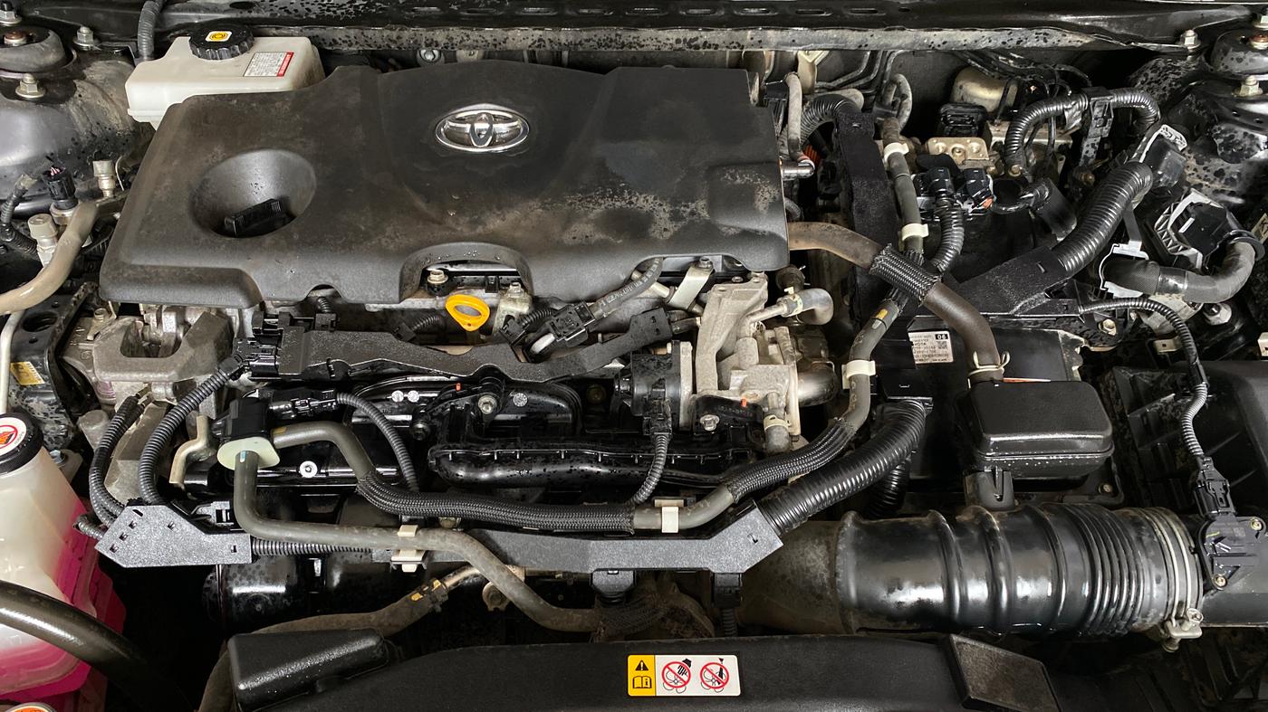 2021 Toyota Camry HYBRID, Hybrid, Automatic, 64,226 km, Engine View