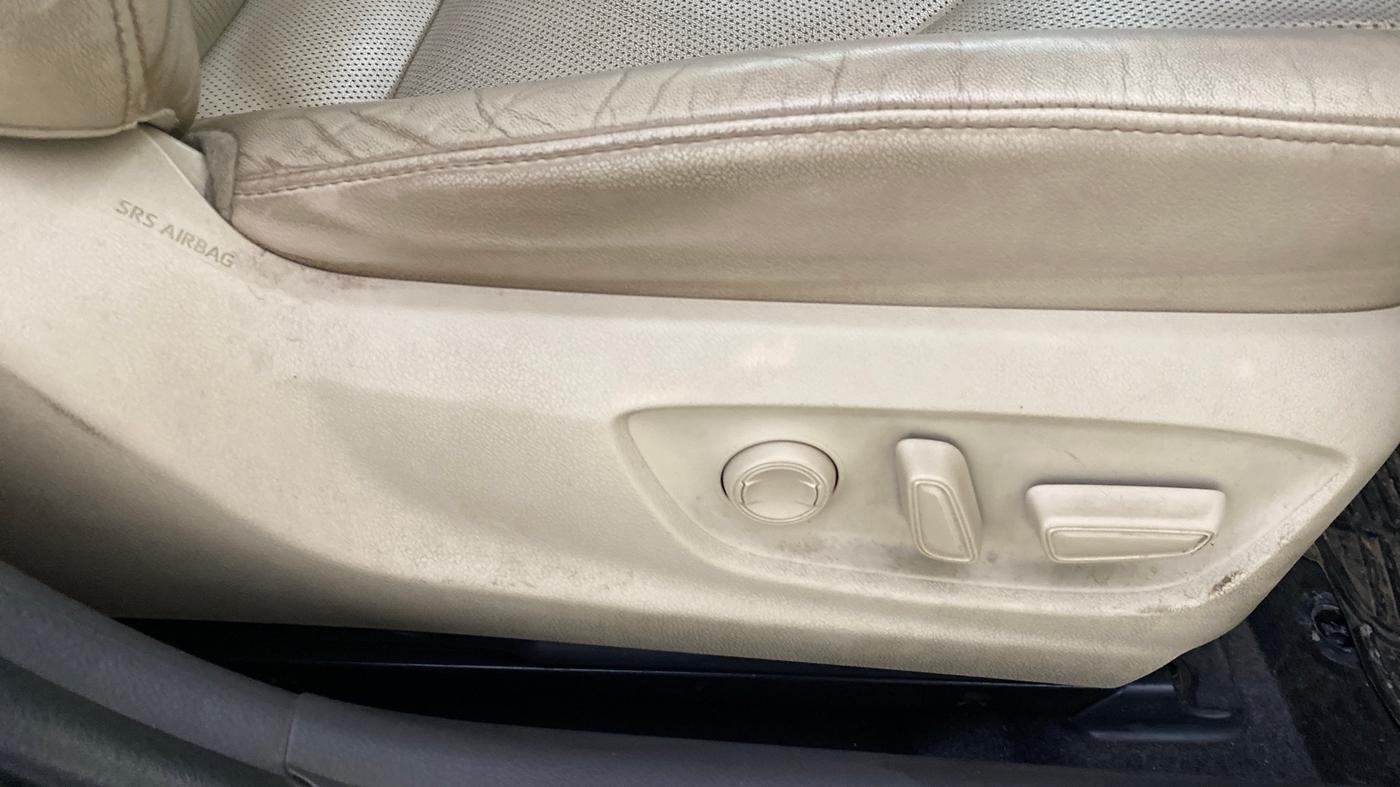 2021 Toyota Camry HYBRID, Hybrid, Automatic, 64,226 km, Driver Side Adjustment Panel