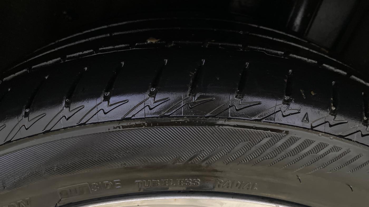 2021 Toyota Camry HYBRID, Hybrid, Automatic, 64,226 km, Right Rear Tyre Tread