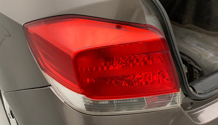2014 Honda Amaze 1.2L I-VTEC SX, Petrol, Manual, 1,11,915 km, Left tail light - Minor scratches