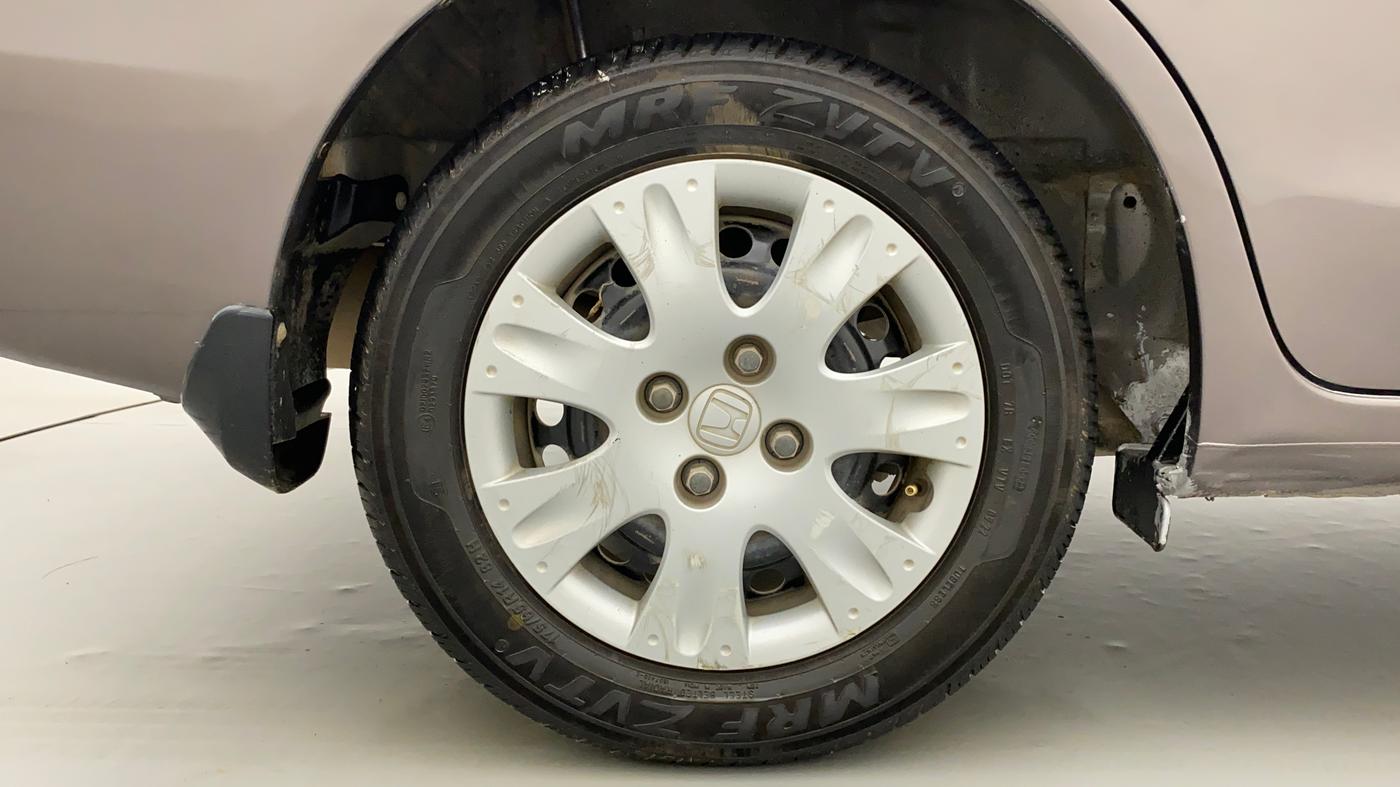 2014 Honda Amaze 1.2L I-VTEC SX, Petrol, Manual, 1,11,915 km, Right Rear Wheel