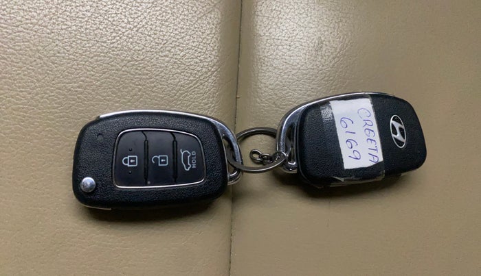 2016 Hyundai Creta SX 1.6 DIESEL, Diesel, Manual, 65,988 km, Key Close Up