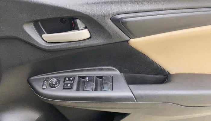 2021 Honda Jazz 1.2L I-VTEC V CVT, Petrol, Automatic, 42,131 km, Driver Side Door Panels Control