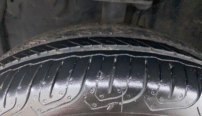 2018 Toyota YARIS VX CVT, Petrol, Automatic, 10,012 km, Left Front Tyre Tread