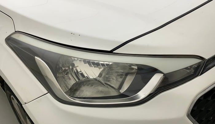 2015 Hyundai Elite i20 SPORTZ 1.2 (O), Petrol, Manual, 50,798 km, Right headlight - Minor scratches