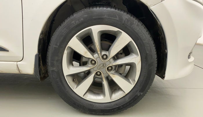 2015 Hyundai Elite i20 SPORTZ 1.2 (O), Petrol, Manual, 50,798 km, Right Front Wheel