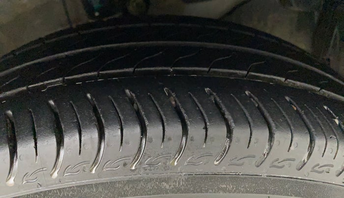 2022 Honda Amaze 1.2L I-VTEC VX CVT, Petrol, Automatic, 25,748 km, Right Front Tyre Tread