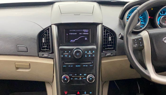 2015 Mahindra XUV500 W6, Diesel, Manual, 1,00,237 km, Air Conditioner