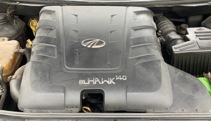 2015 Mahindra XUV500 W6, Diesel, Manual, 1,00,237 km, Open Bonet