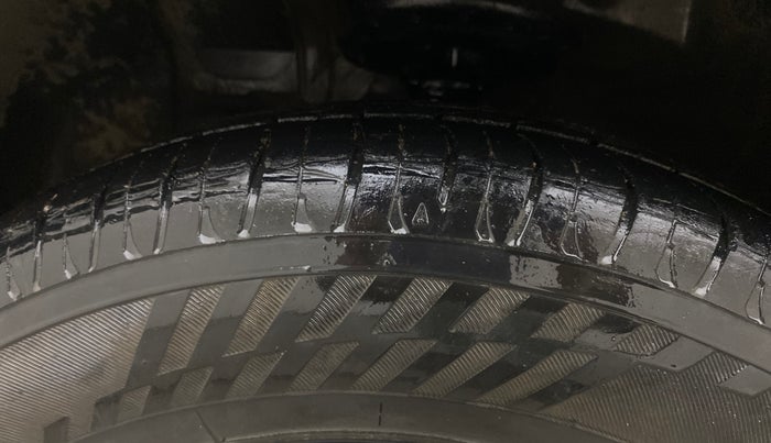 2015 Hyundai Grand i10 ASTA AT 1.2 KAPPA VTVT, Petrol, Automatic, 89,502 km, Left Front Tyre Tread