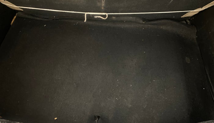 2015 Hyundai Grand i10 ASTA AT 1.2 KAPPA VTVT, Petrol, Automatic, 89,502 km, Boot Inside