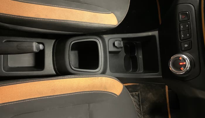 2018 Renault Kwid CLIMBER 1.0 AMT, Petrol, Automatic, 31,434 km, Gear Lever