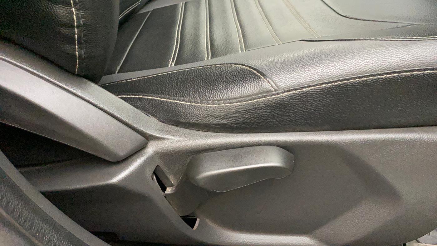 2019 Ford FREESTYLE TITANIUM 1.2 PETROL, Petrol, Manual, 58,434 km, Driver Side Adjustment Panel