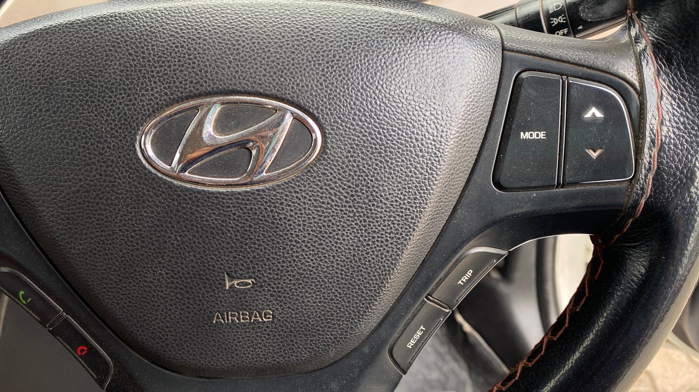2016 Hyundai Xcent SX 1.1 CRDI, Diesel, Manual, 1,11,875 km, Adaptive Cruise Control
