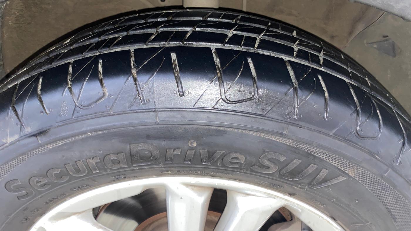 2016 Hyundai Creta SX PLUS 1.6 PETROL, Petrol, Manual, 91,021 km, Right Front Tyre Tread