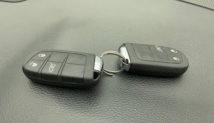 2021 Jeep Compass MODEL S (O) 1.4 PETROL DCT, Petrol, Automatic, 1,24,582 km, Key Close Up